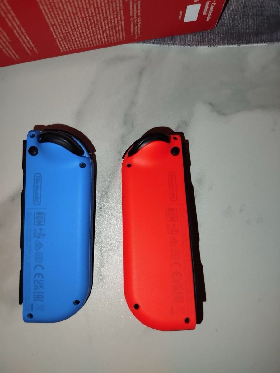 Nintendo Switch OLED – Modelo Neon Blue/Red (Nueva sin uso)