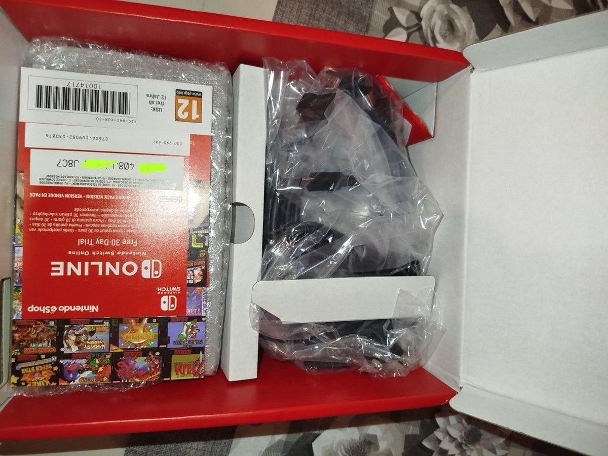 Nintendo Switch OLED – Modelo Neon Blue/Red (Nueva sin uso)