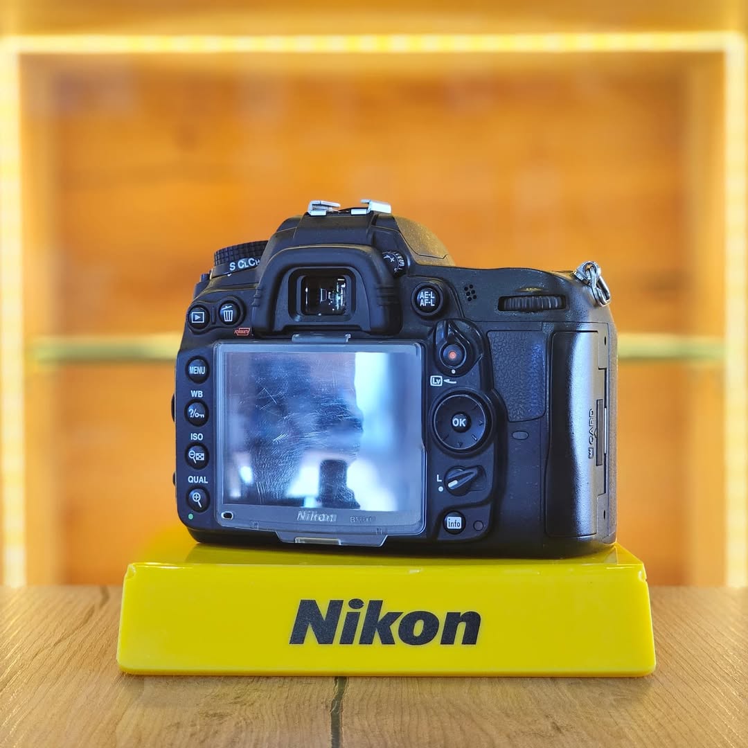 Nikon D7000 + lente tamron 17-50mm
