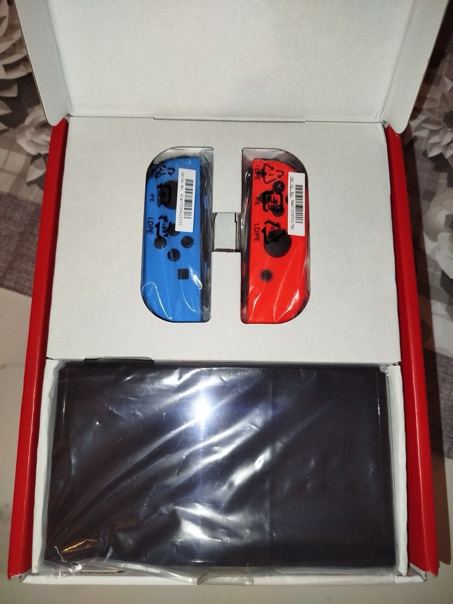 Nintendo Switch OLED – Modelo Neon Blue/Red (Nueva sin uso)