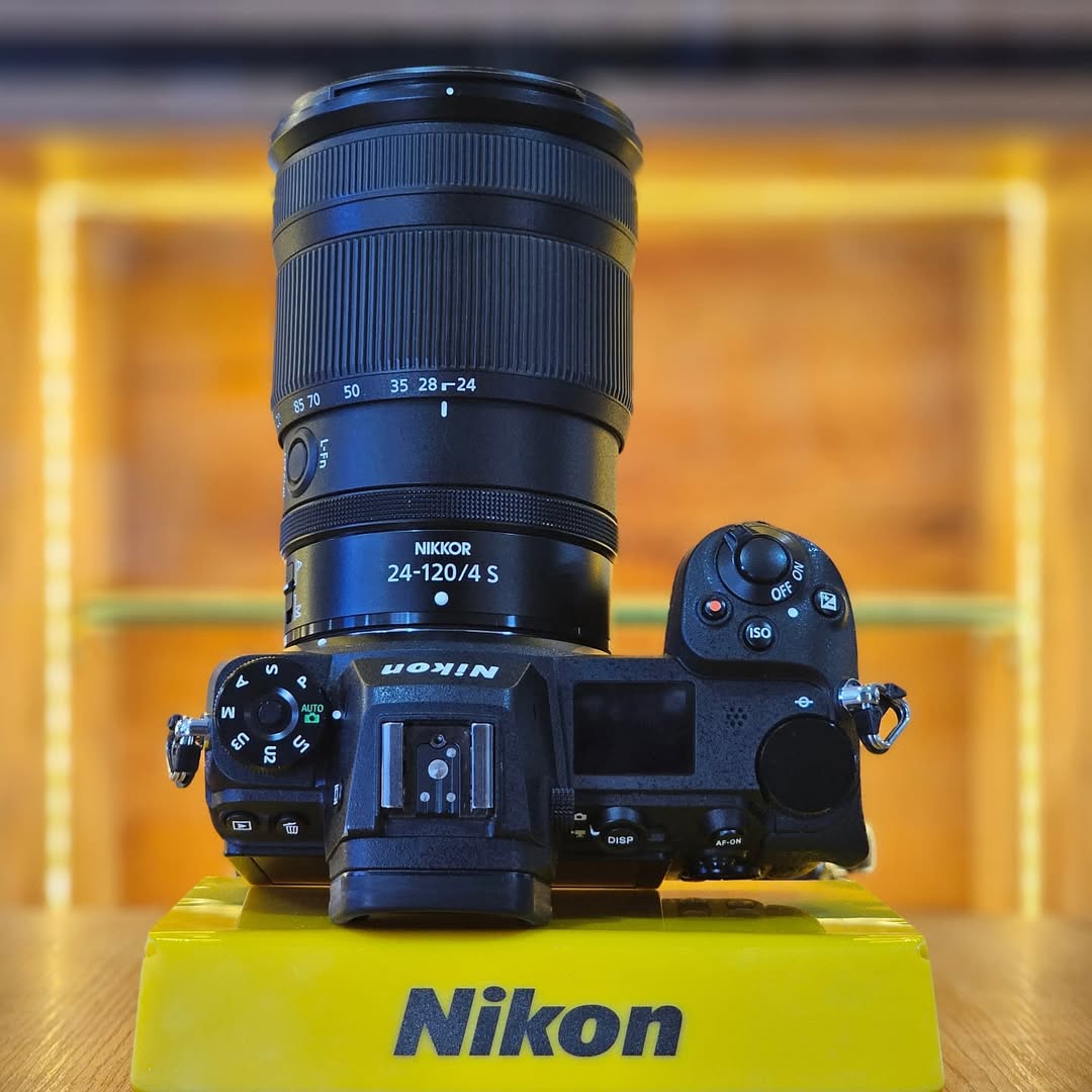 Nikon Z6 II + Lente NIKKOR Z 24-120mm f/4 S