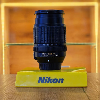 Nikon D7100 + Lente Nikkor 18-140mm VR DX AF-S