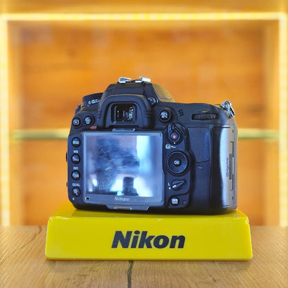 Nikon D7000 + lente tamron 17-50mm