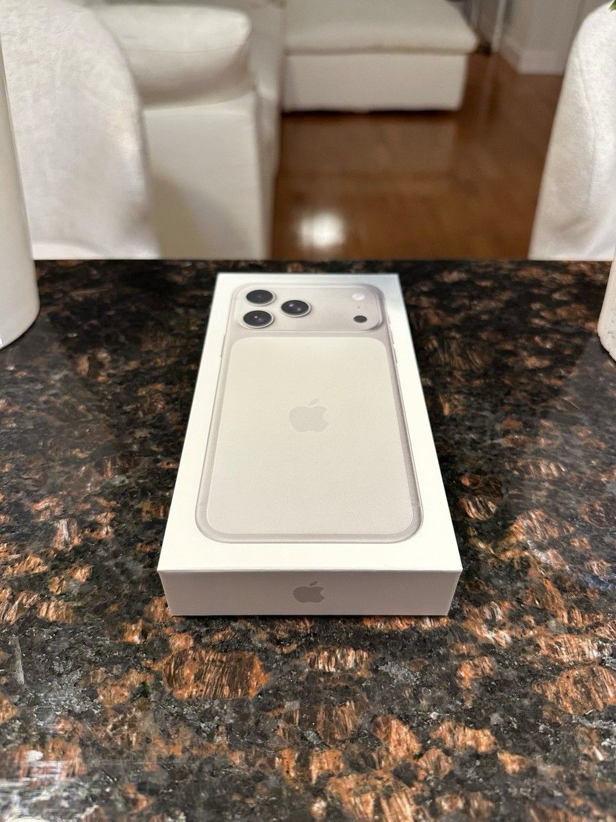 iPhone 17
